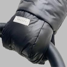 Load image into Gallery viewer, hUDOMA black pram gloves, black pram gloves with white fur, stroller black pram gloves with logo, buggy black pram gloves