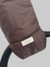 Load image into Gallery viewer, close up of hUDOMA brown
